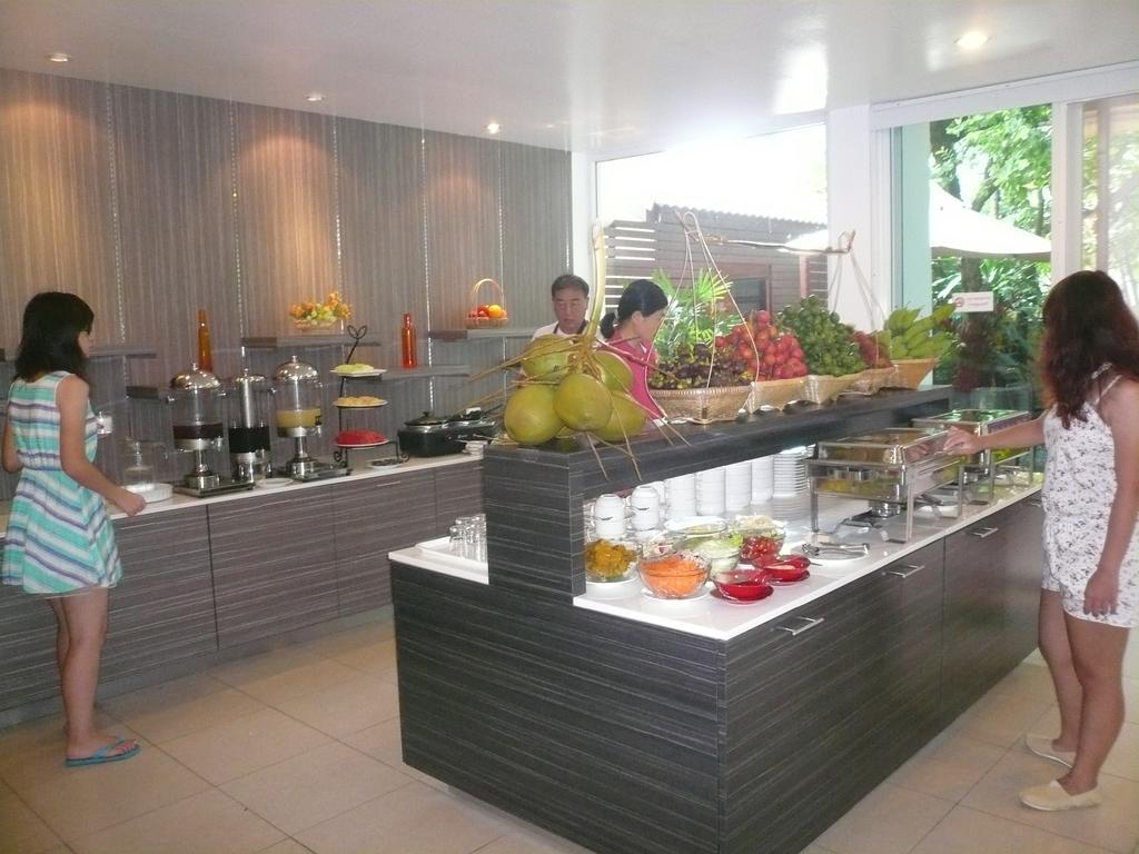 Thai Thani Pool Villa Resort Джомтиен Бийч Екстериор снимка