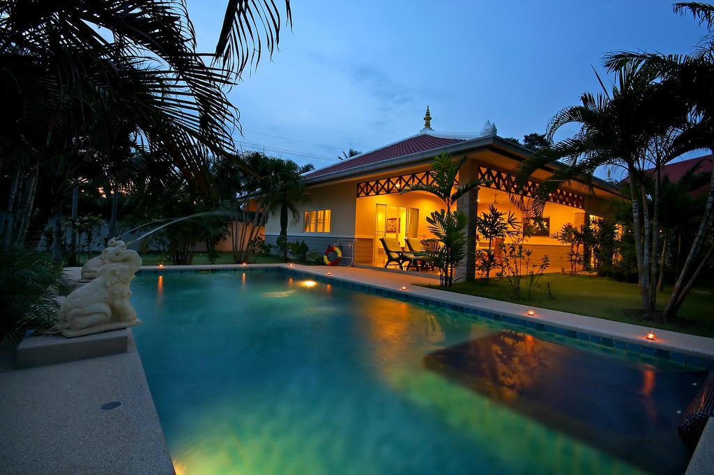 Thai Thani Pool Villa Resort Джомтиен Бийч Стая снимка