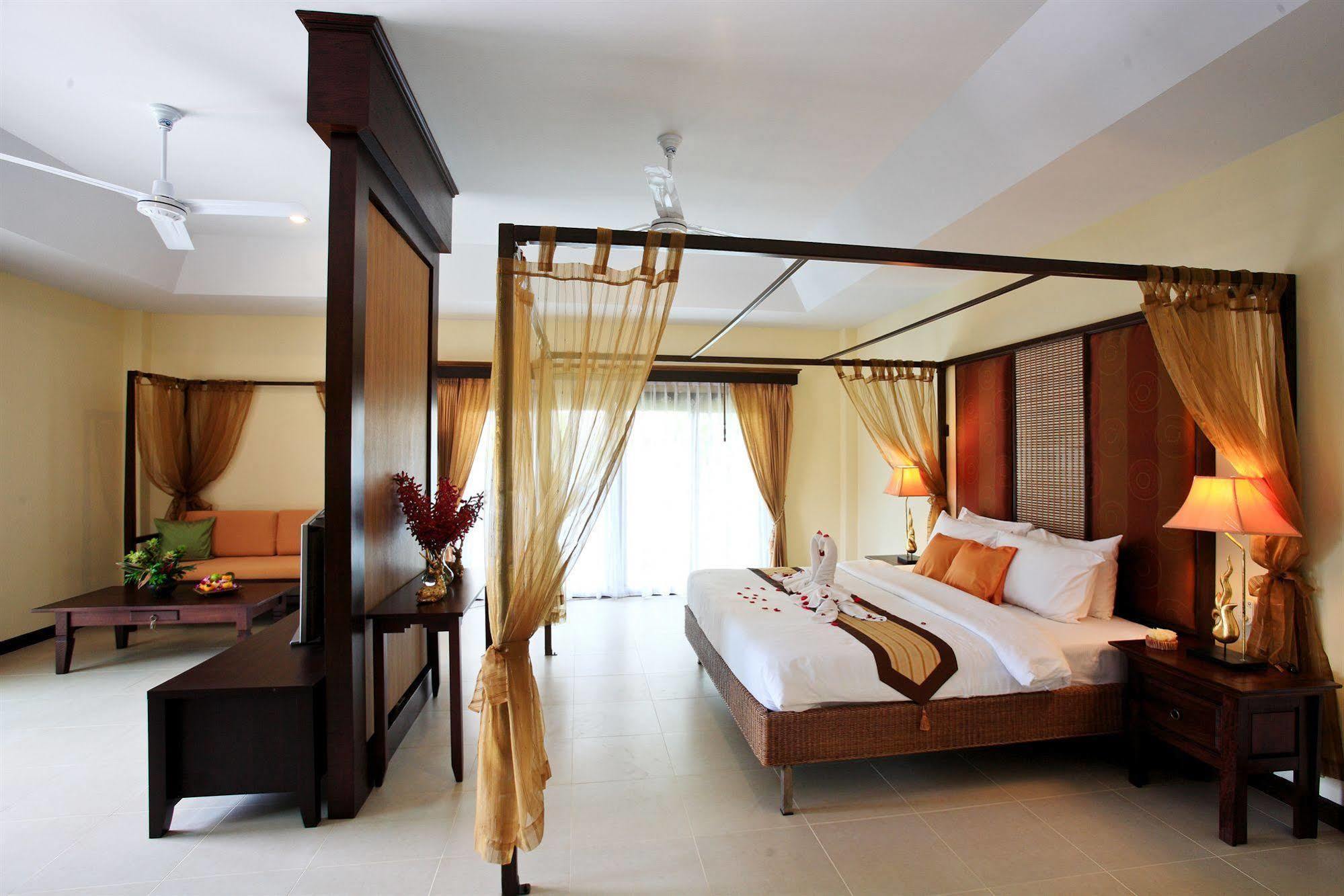 Thai Thani Pool Villa Resort Джомтиен Бийч Екстериор снимка