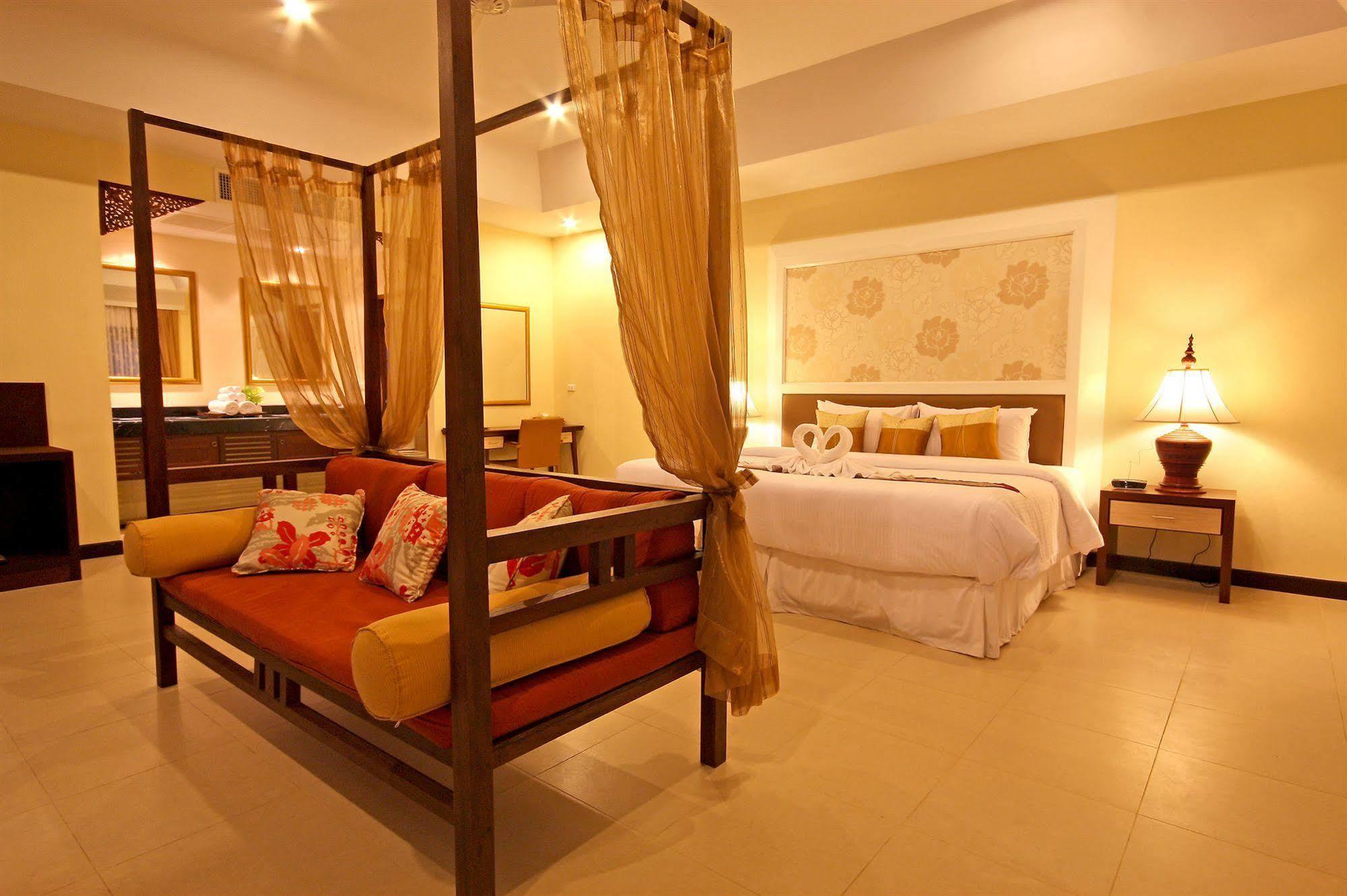 Thai Thani Pool Villa Resort Джомтиен Бийч Екстериор снимка