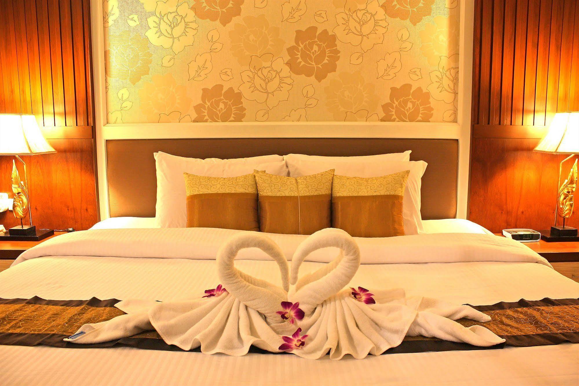 Thai Thani Pool Villa Resort Джомтиен Бийч Екстериор снимка